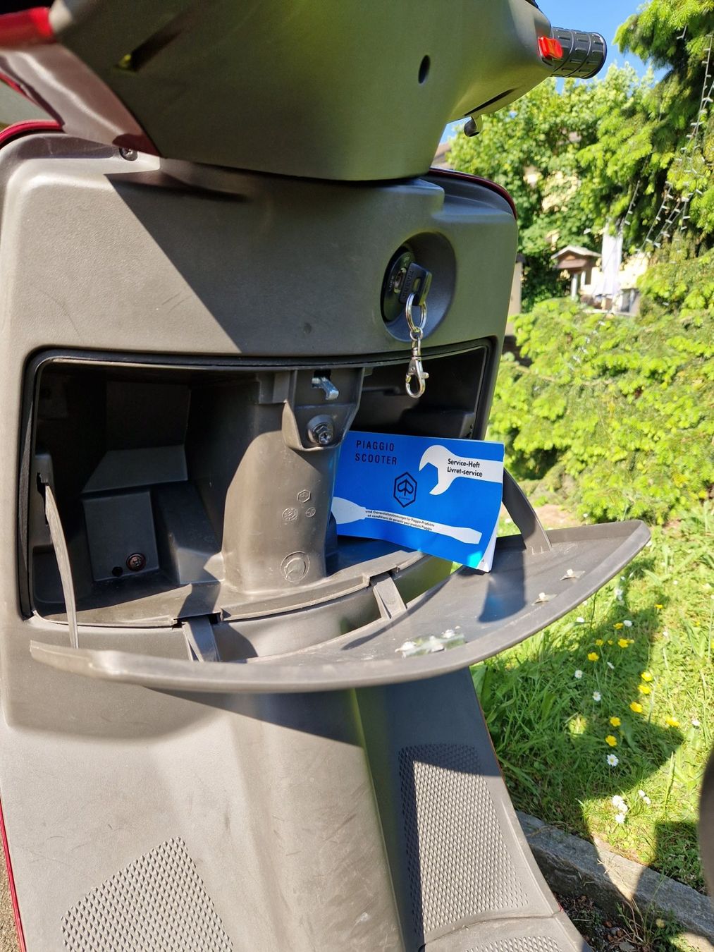 Piaggio Scooters: Roller Piaggio Sfera – Gebraucht aus Oberglatt ZH von  6