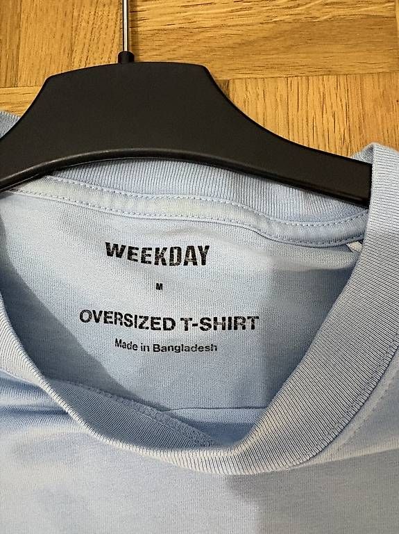 T-Shirts: T-Shirt in Hellblau – Gebraucht aus Schaffhausen von jan_pzd5 2