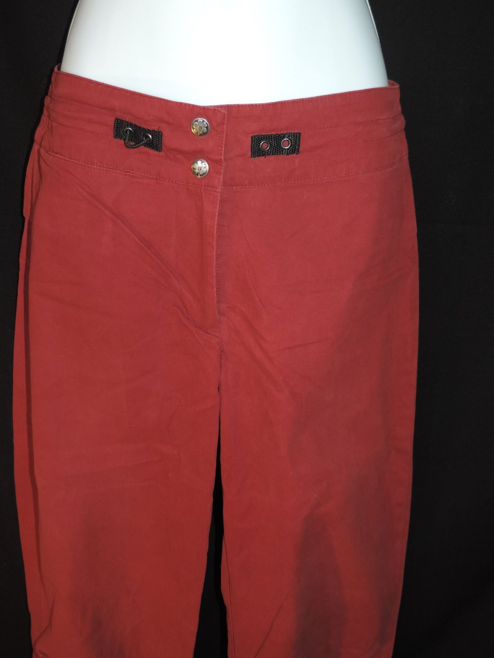 Pantaloni: pantalon droit rouge bordeaux – Usato da Genève venduto da Axelle333 6