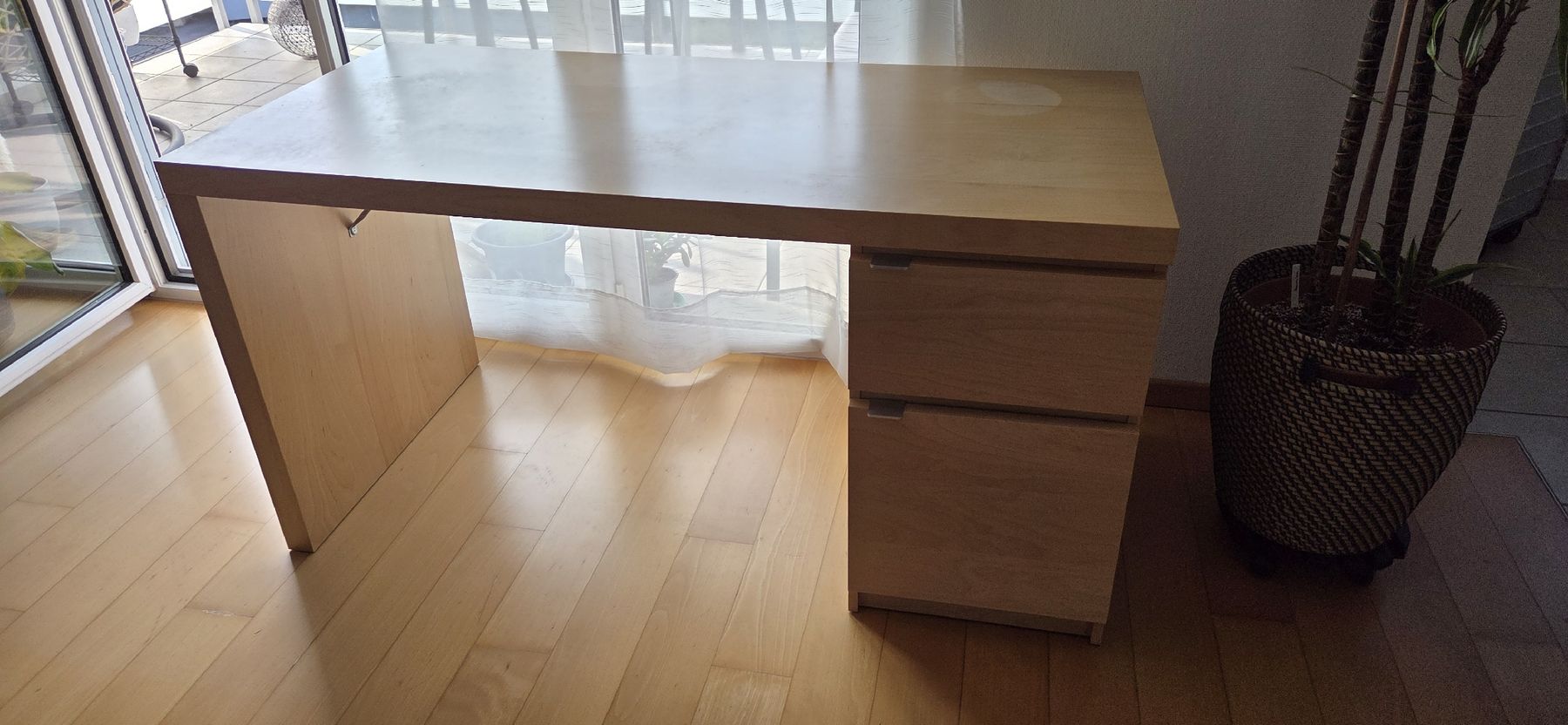 Ikea Scrivanie: Ikea Bürotisch – Usato da Henggart venduto da Ollllley