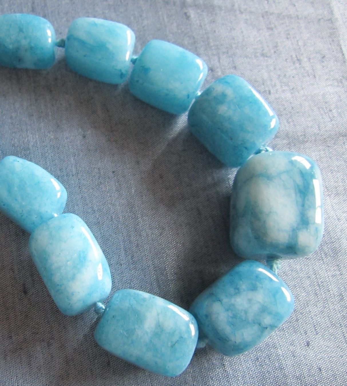 Catenine: moderne Edelstein Heilstein Kette; natürlicher Amazonit – Nuovo e nell'imballaggio originale da Laax GR venduto da krippenfiguren-laax 1