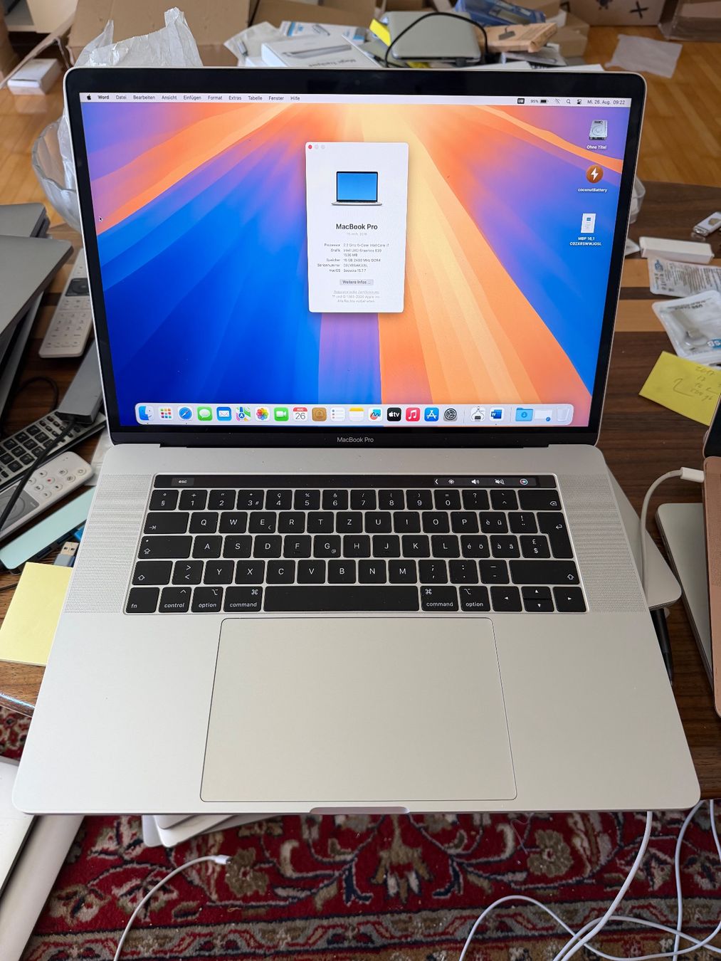 Apple Portables: Macbook Pro 15.   2018. – Neuf (Voir description) à Schattdorf par Kofi57