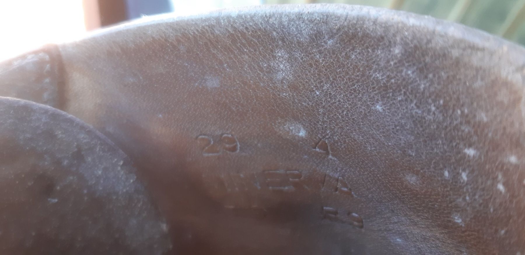 Scarpe da uomo: Alte Militärschuhe – Usato da Wolfhalden venduto da Quiria68 2