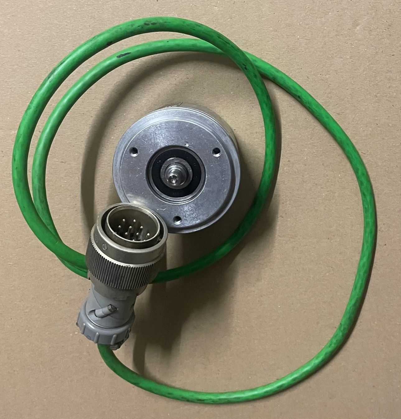 Siemens Elektronikbauteile: Siemens Inkremental Encoder 6FC9320-4MA01, inkl. Kabel – Gebraucht aus Sins von 3985schluckti 4