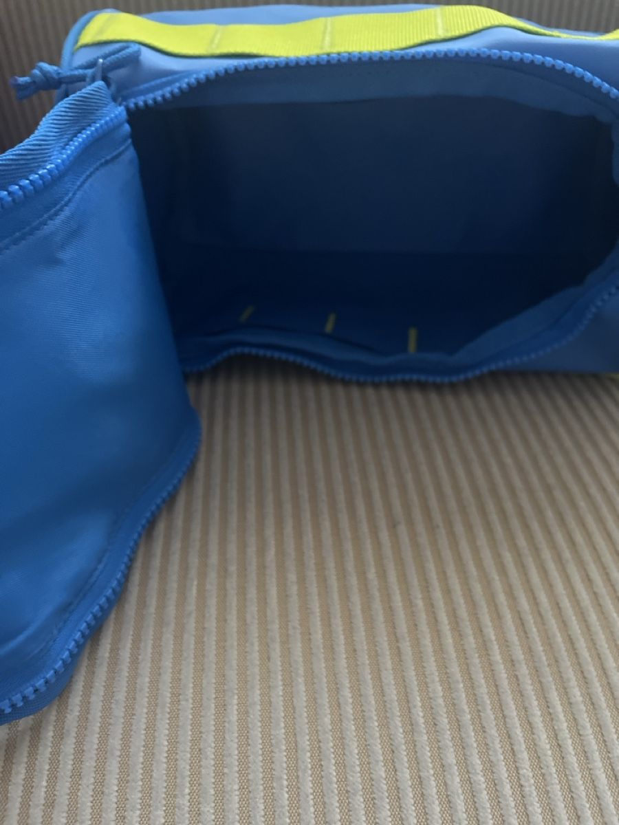 Custodie per cosmetici: NEW ! Helly Hansen 🛹 – Nuovo (secondo la descrizione) da Rüschlikon venduto da ant_5v7g 1