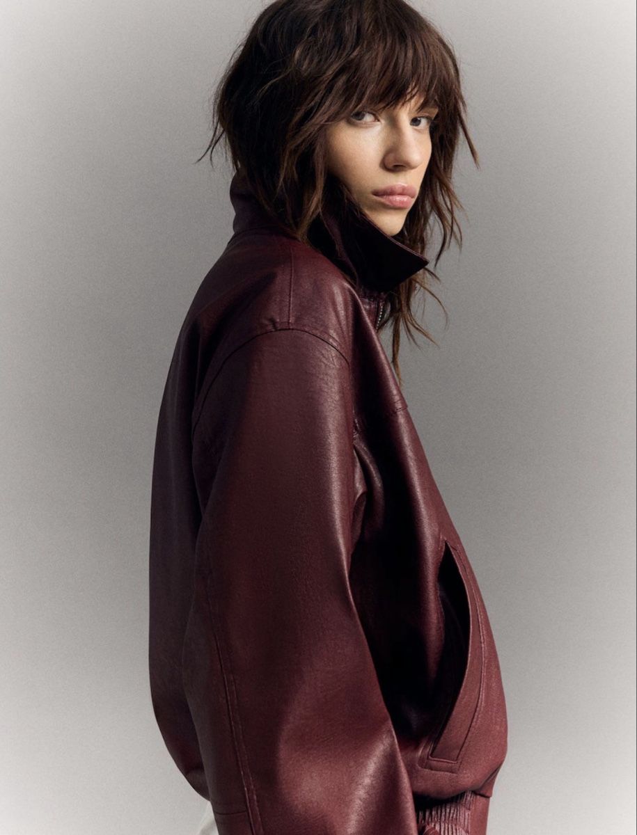 Bershka Jacken: Red leather jacket  – Neu (gemäss Beschreibung) aus Genève von toandfrom 1