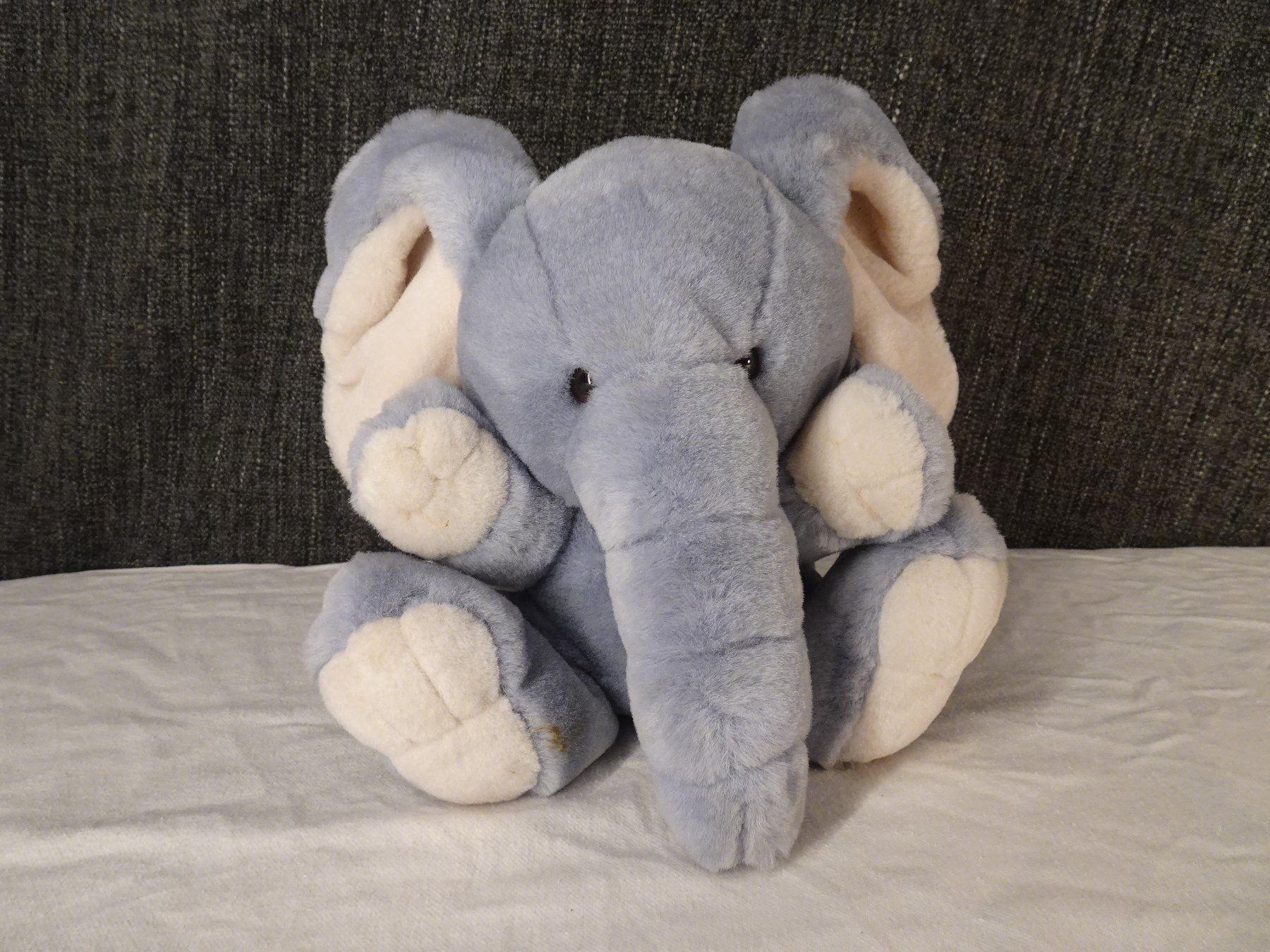 Spielzeuge: Plüschtier (Elefant) – Gebraucht aus Jona von