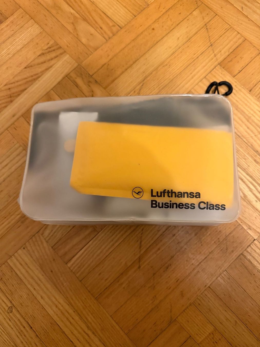 Porsche Custodie per cosmetici: Porsche Design Lufthansa Business Class Amenity Kit – Usato da bioggio venduto da lenny023 1
