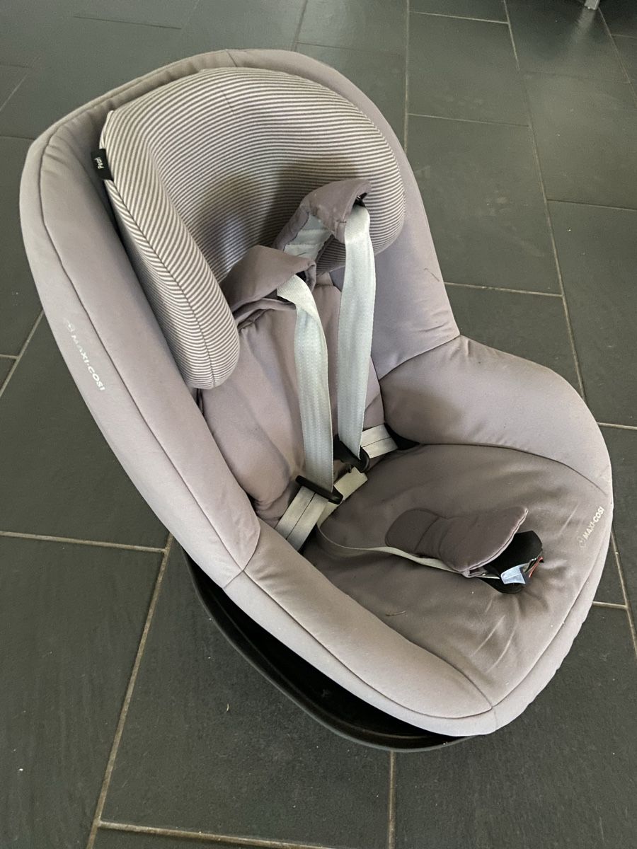 Maxi-Cosi Seggiolini per auto: Maxi Cosi Babyschale und Kindersitz – Usato da Gretzenbach venduto da Wildborneo 4