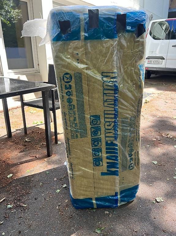 Materiale di riempimento: Steinwolle Knauf Insulation – Usato da Basel venduto da denimszram