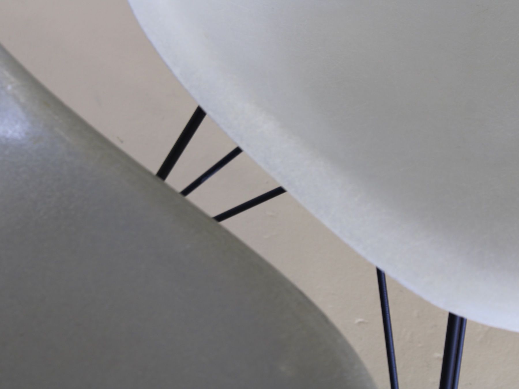 Herman Miller Sedie: Eames Fiberglas Stühle, Hermann Miller – Usato da Meinisberg venduto da atelier_TILIJA 6