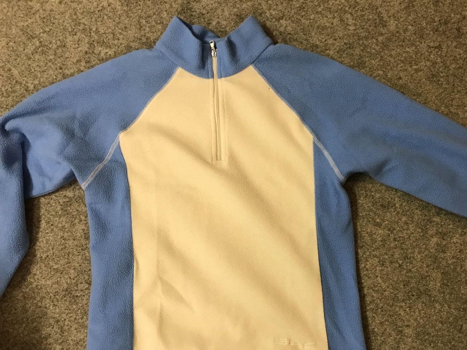 Pulls et sweat-shirts: Faserpelz Pullover Kinder Gr.128 – D'occasion à Guntershausen par Gloominati 1