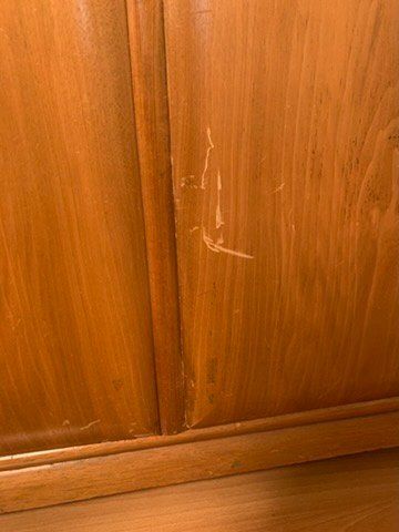 Schränke: Geräumiger Mid-Century Schrank – Gebraucht aus Zürich von del_b79q 6
