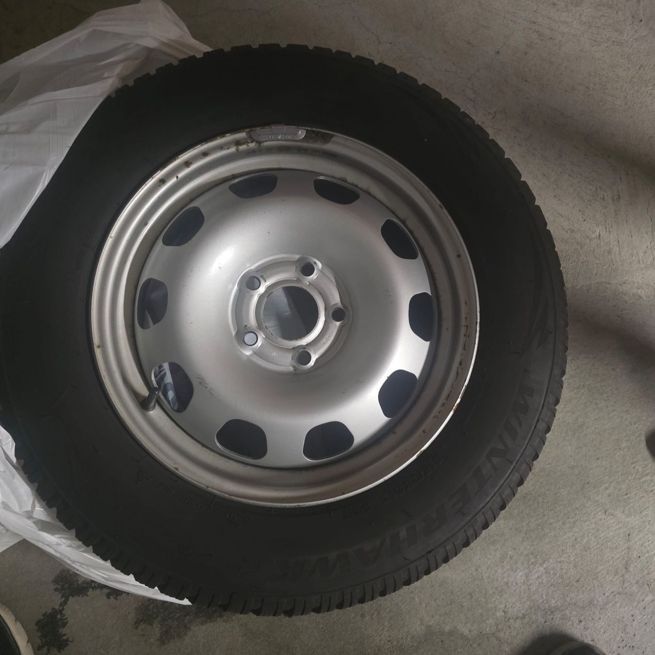 Firestone Pneumatici & Ruote complete: Dacia Duster Winterreifen Firestone – Usato da Bülach venduto da mas_jbb5 5