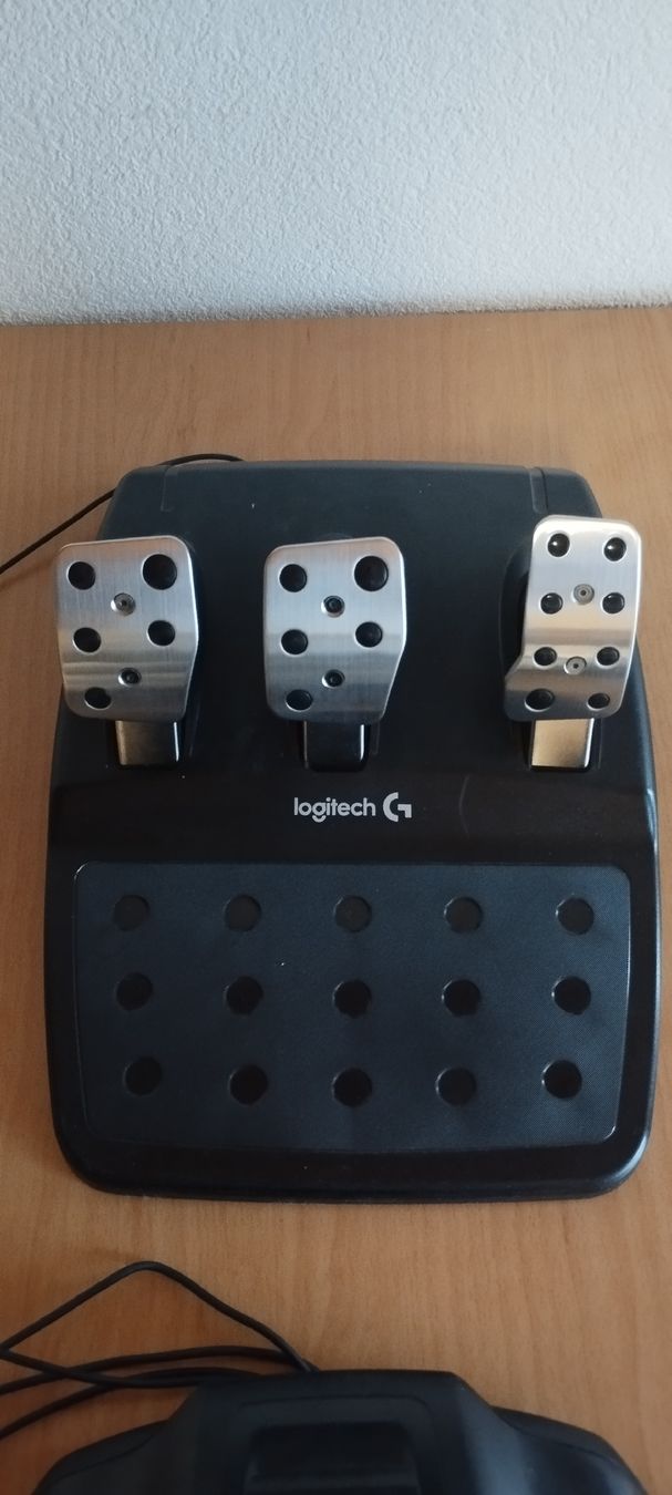 Logitech Controller: logitech g29 + shifter – Usato da Zermatt venduto da pon_n8rp 2