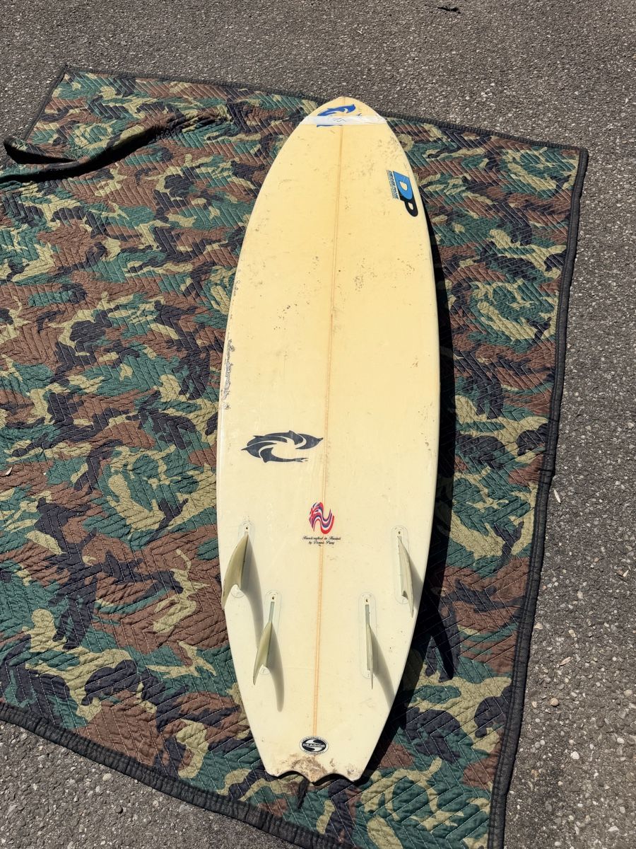 Tavole da surf e di nuoto: Surfboard – Difettoso da AARBURG venduto da cheapstuff 1