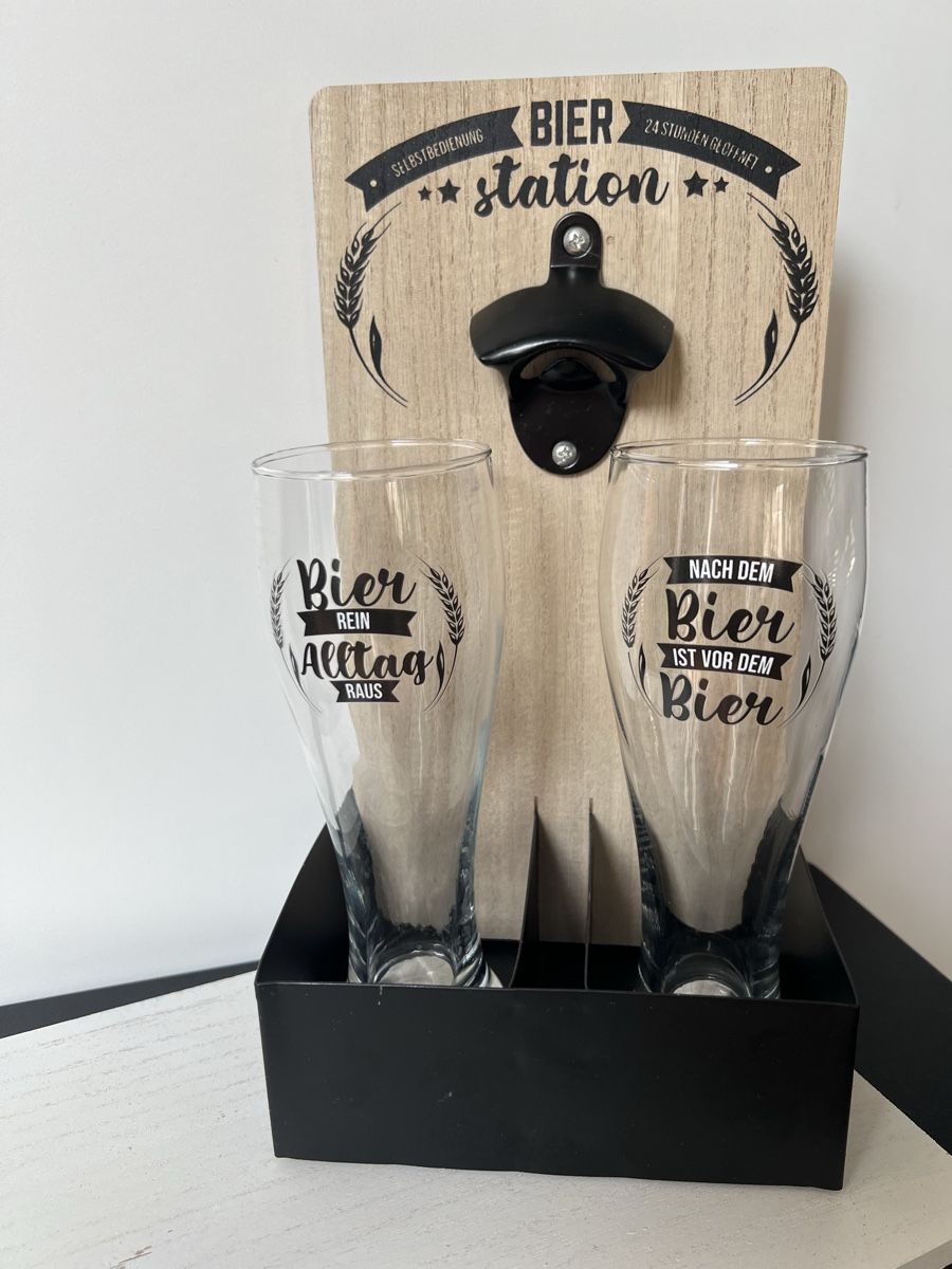 Tutte le decorazioni: Bier-Station mit Gläser und Bierdeckel, Geschenkidee! – Usato da Widnau venduto da mir_785n 1