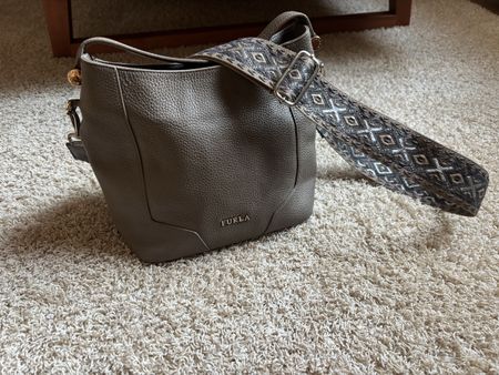 Damenhandtasche