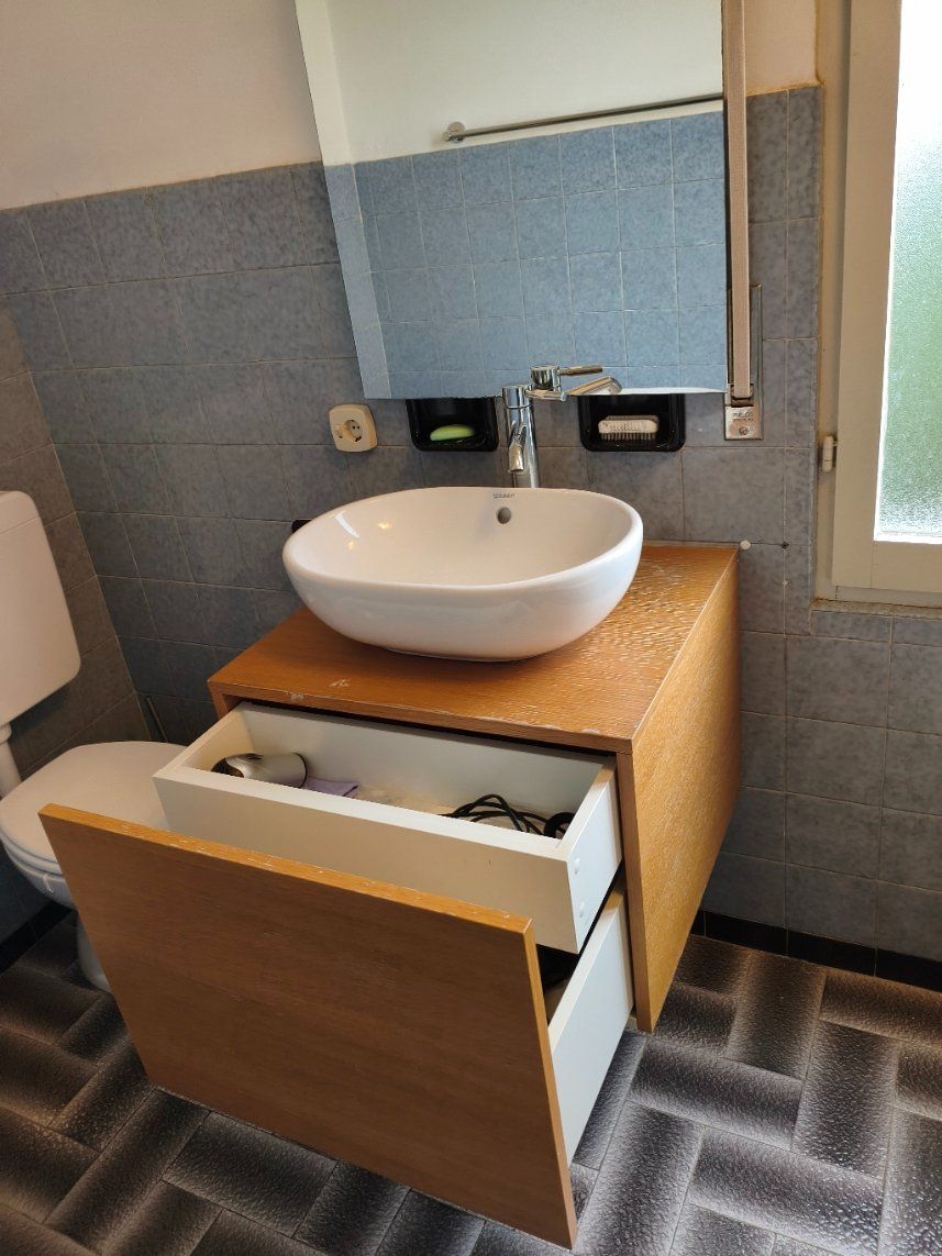 Mobili per bagno: Lavabo gebraucht – Usato da Hinwil venduto da EdwinT 1