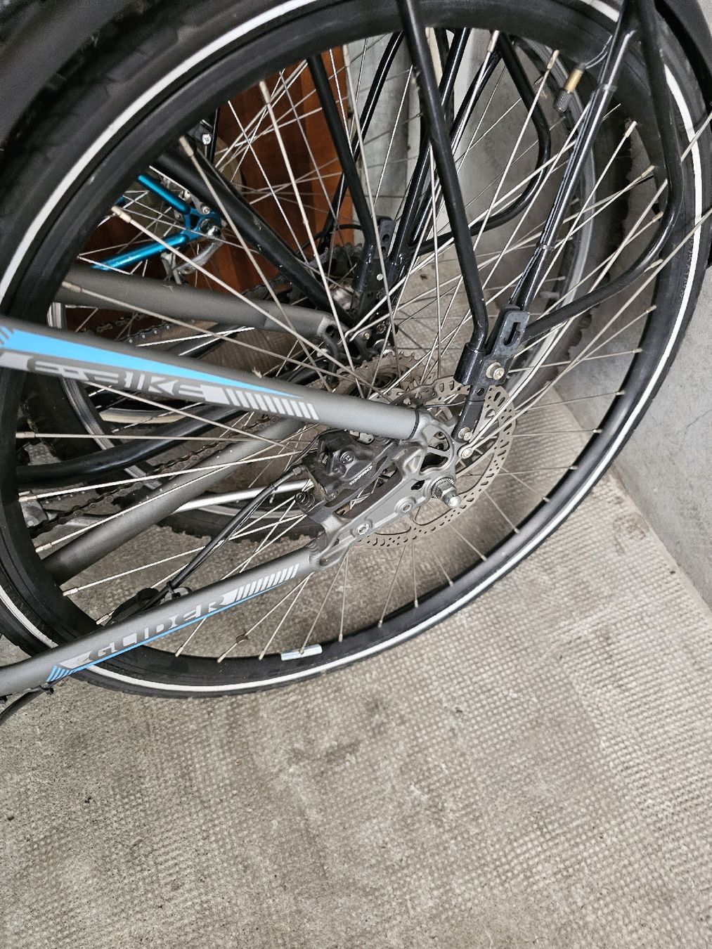 Trelago Velos: E-BIKE TRELAGO GLIDER GRAY 28'' – Defekt aus Meyrin von mon_dp9t 5