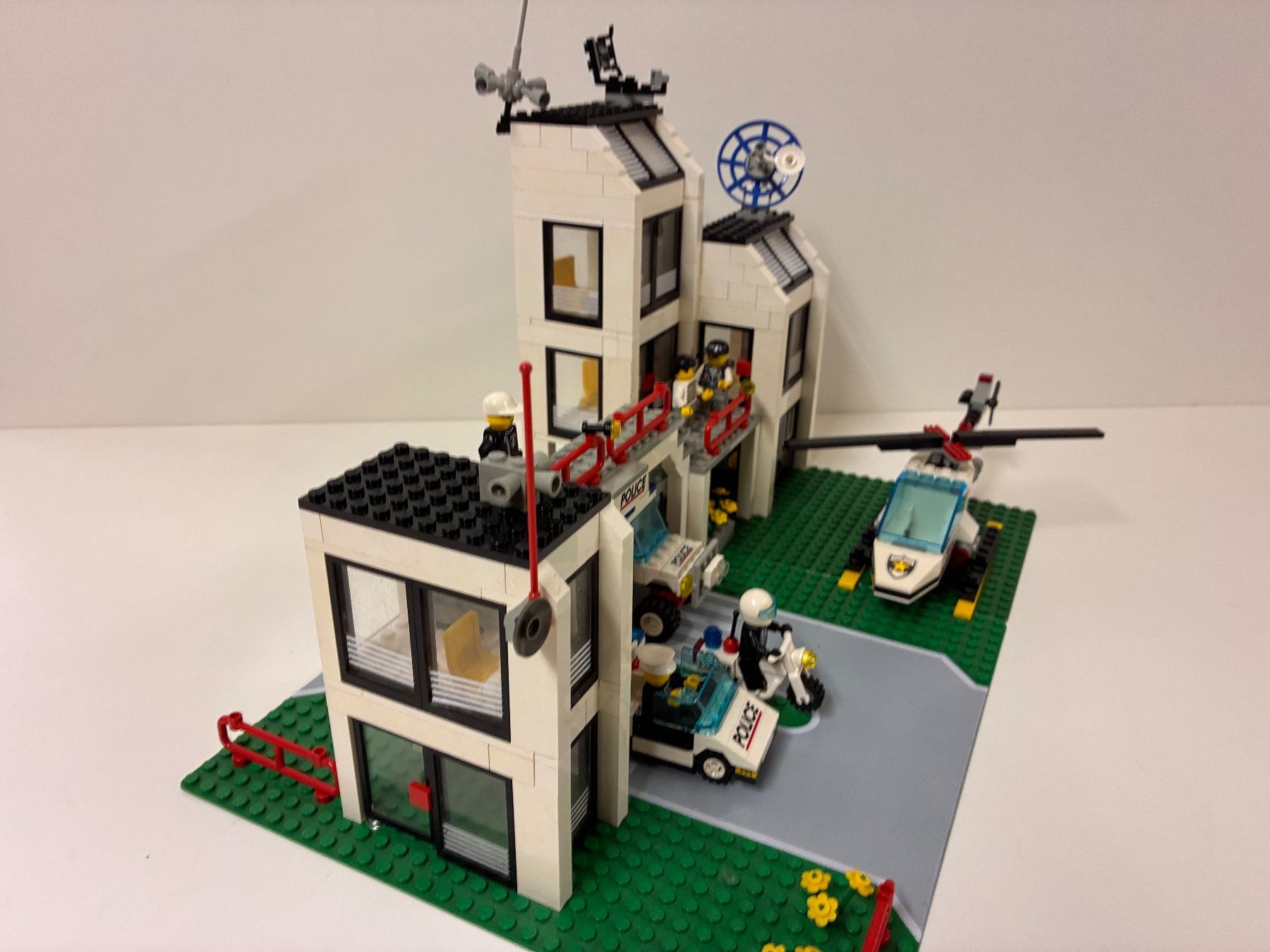 Lego Spielzeuge: LEGO Classic Town 6398 ab 1.- – Gebraucht aus Kerns von chriglim 2