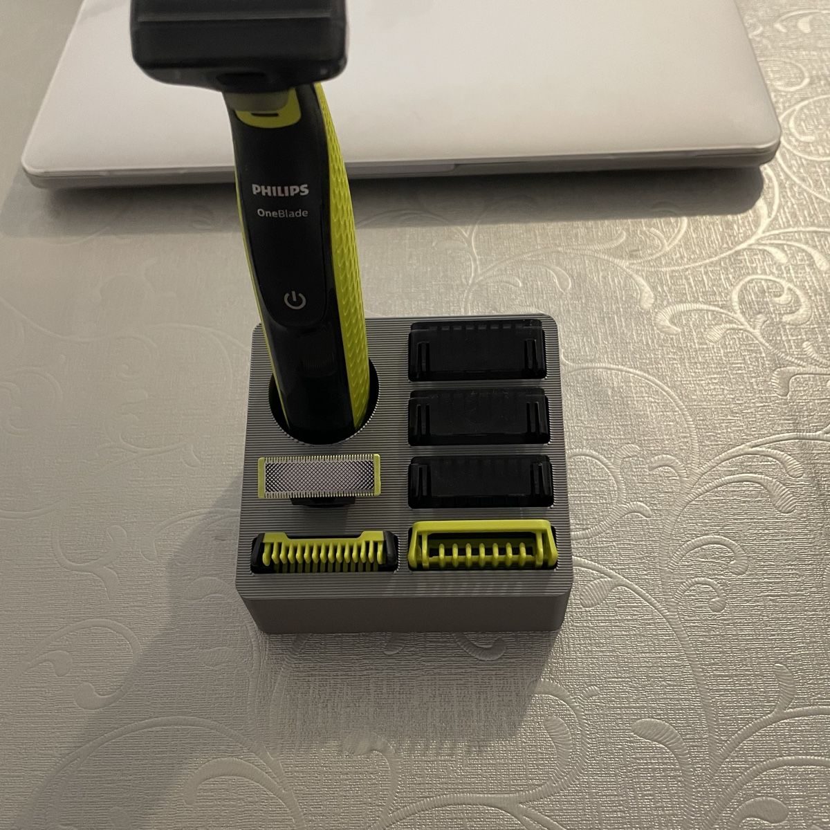 Philips Autres décorations & accessoires: Philips OneBlade-Ständer – D'occasion à Hochdorf par GSantos14 1