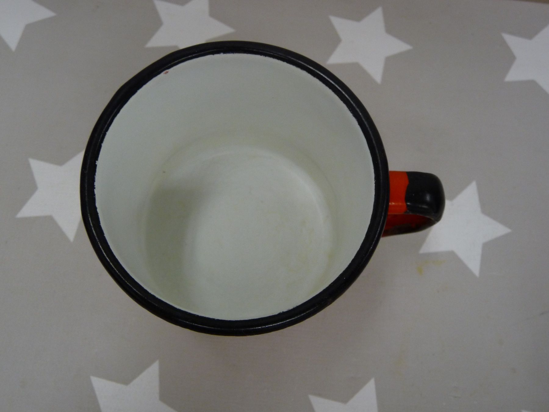 Tazze: Emaille Tasse rot – Usato da Rafz venduto da Powacaddy 1