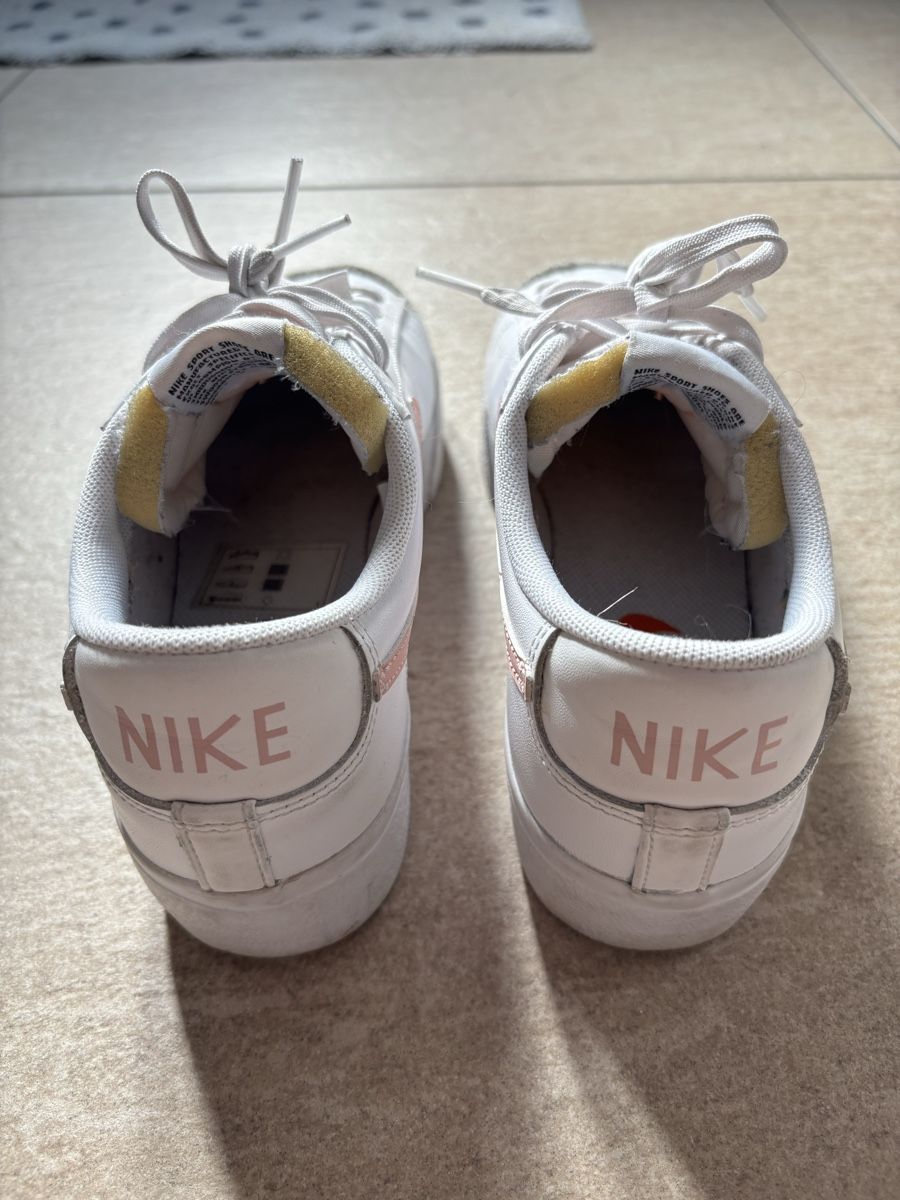 Nike Scarpe da donna: Sneakers Platform Nike numero EU 38,5  – Usato da Carabbia venduto da ila_2jjj 2