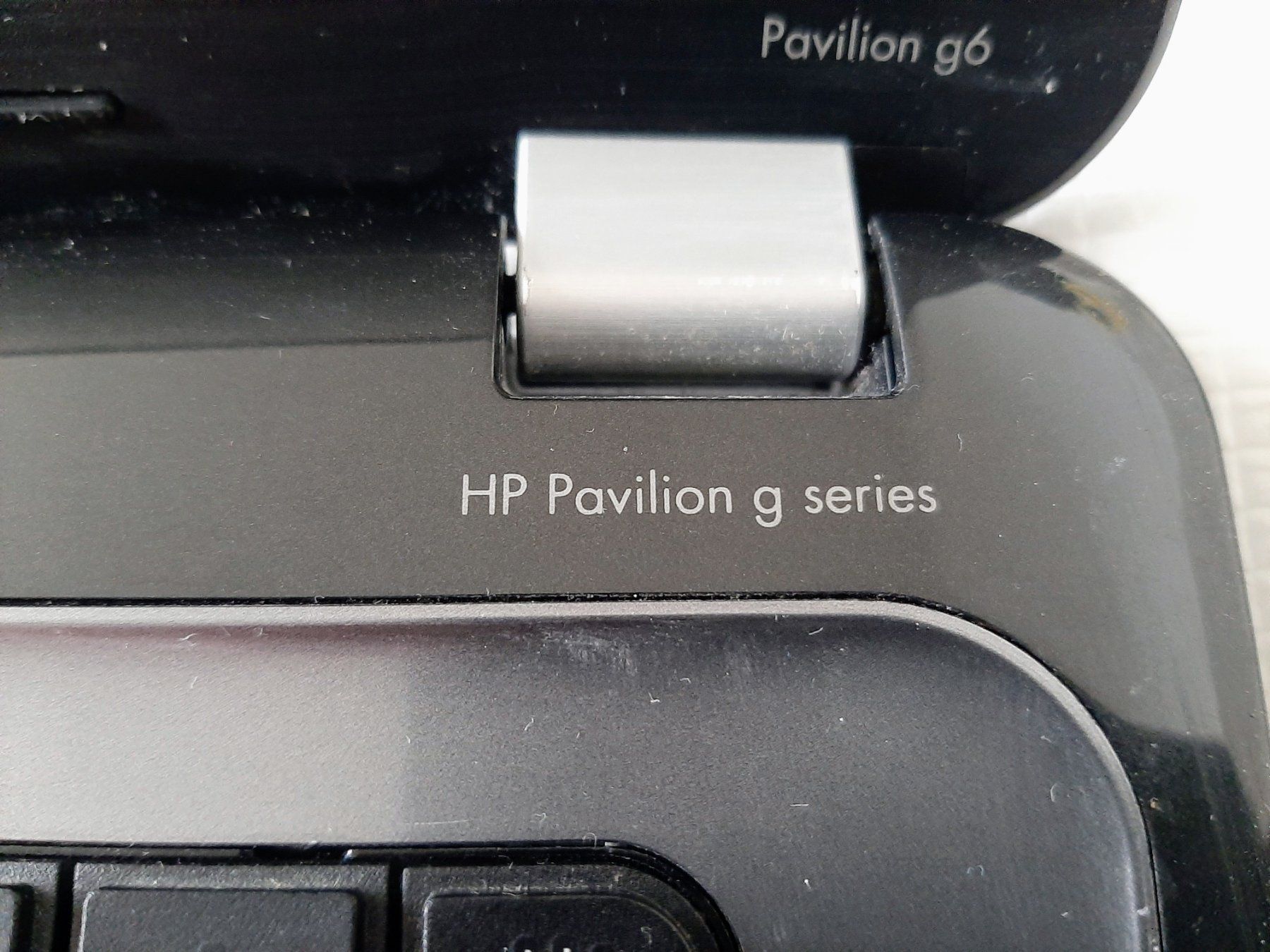Hewlett Packard Notebooks: Laptop HP schaltet nicht mehr ein – Defekt aus Zürich von Zurich 8