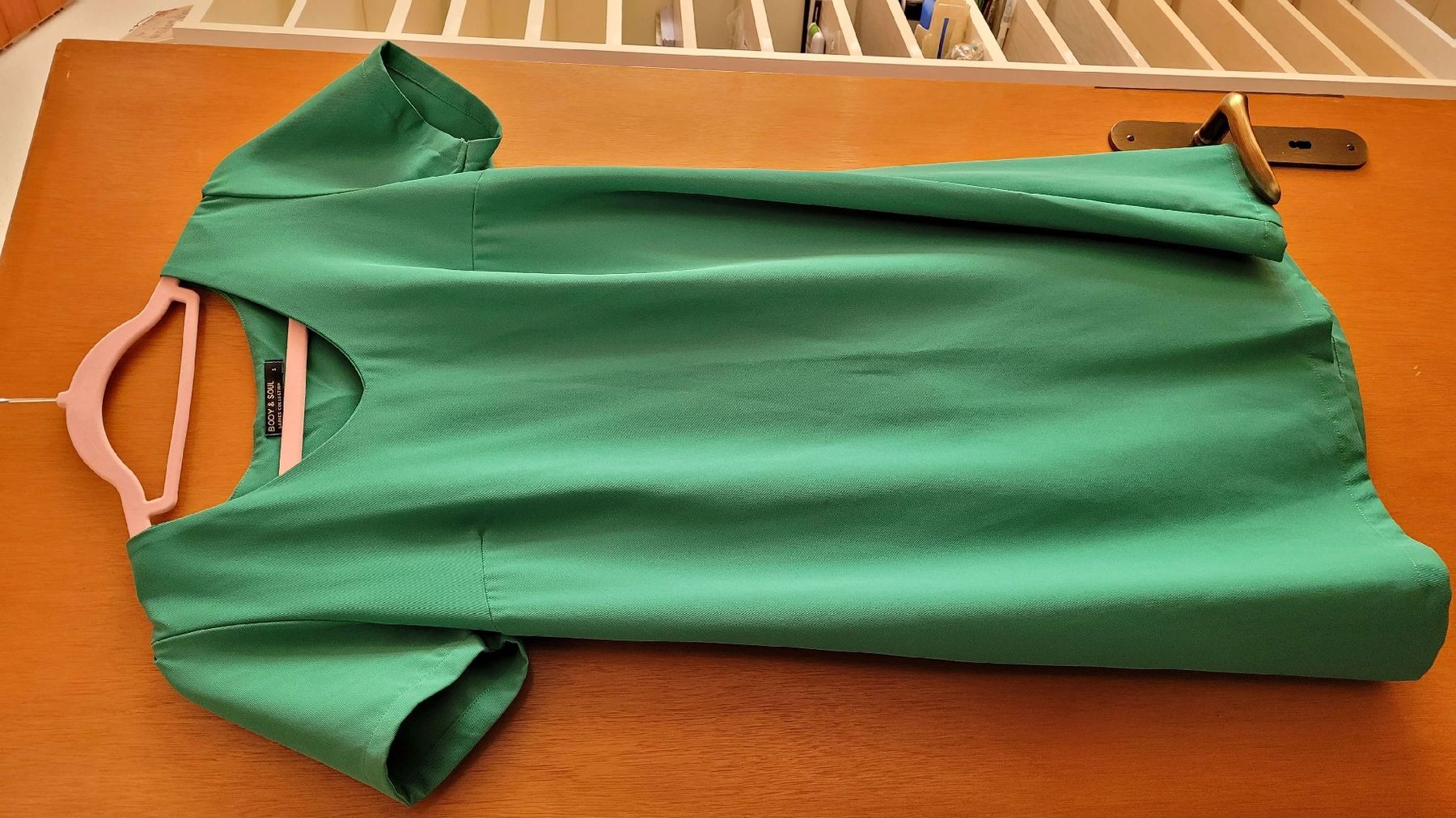 Kleider: Elegantes, grünes Kleid, Grösse S – Neu (gemäss Beschreibung) aus Brugg AG von Ela_Obi 2