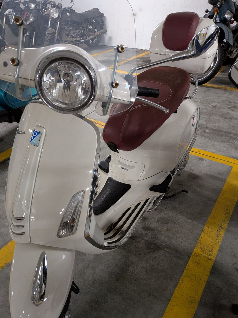 Vespa Scooter: Vespa Primavera 3V – Difettoso da Zürich venduto da joe_8dzw