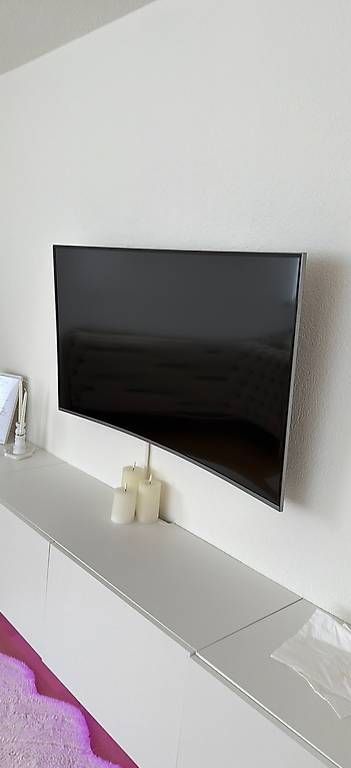 Televisori: Samsung Curved TV  – Usato da Niederuzwil venduto da B.Ahmedi