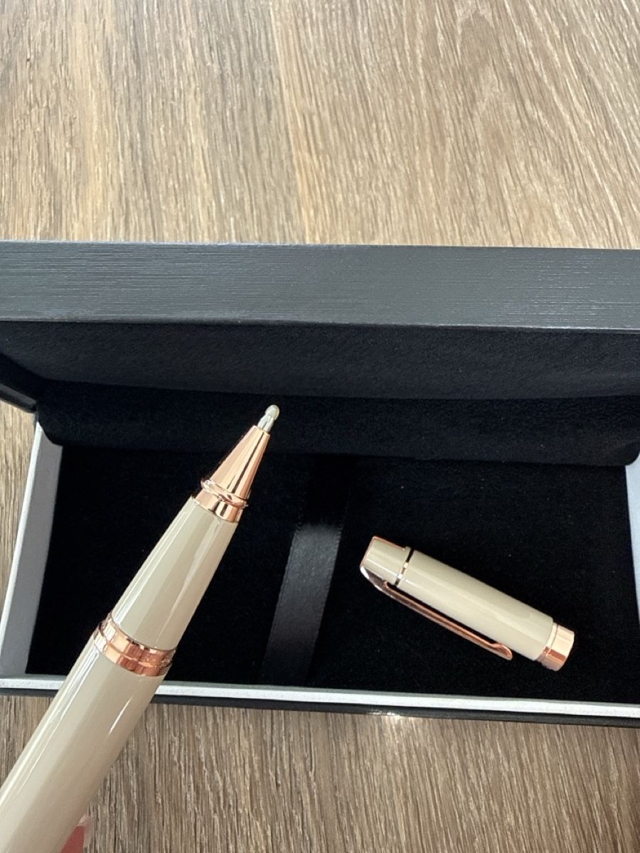 Penna & Evidenziatori: Kugelschreiber Beyer beige mit Etui – Nuovo e nell'imballaggio originale da Wollerau venduto da isa_fx8n 3