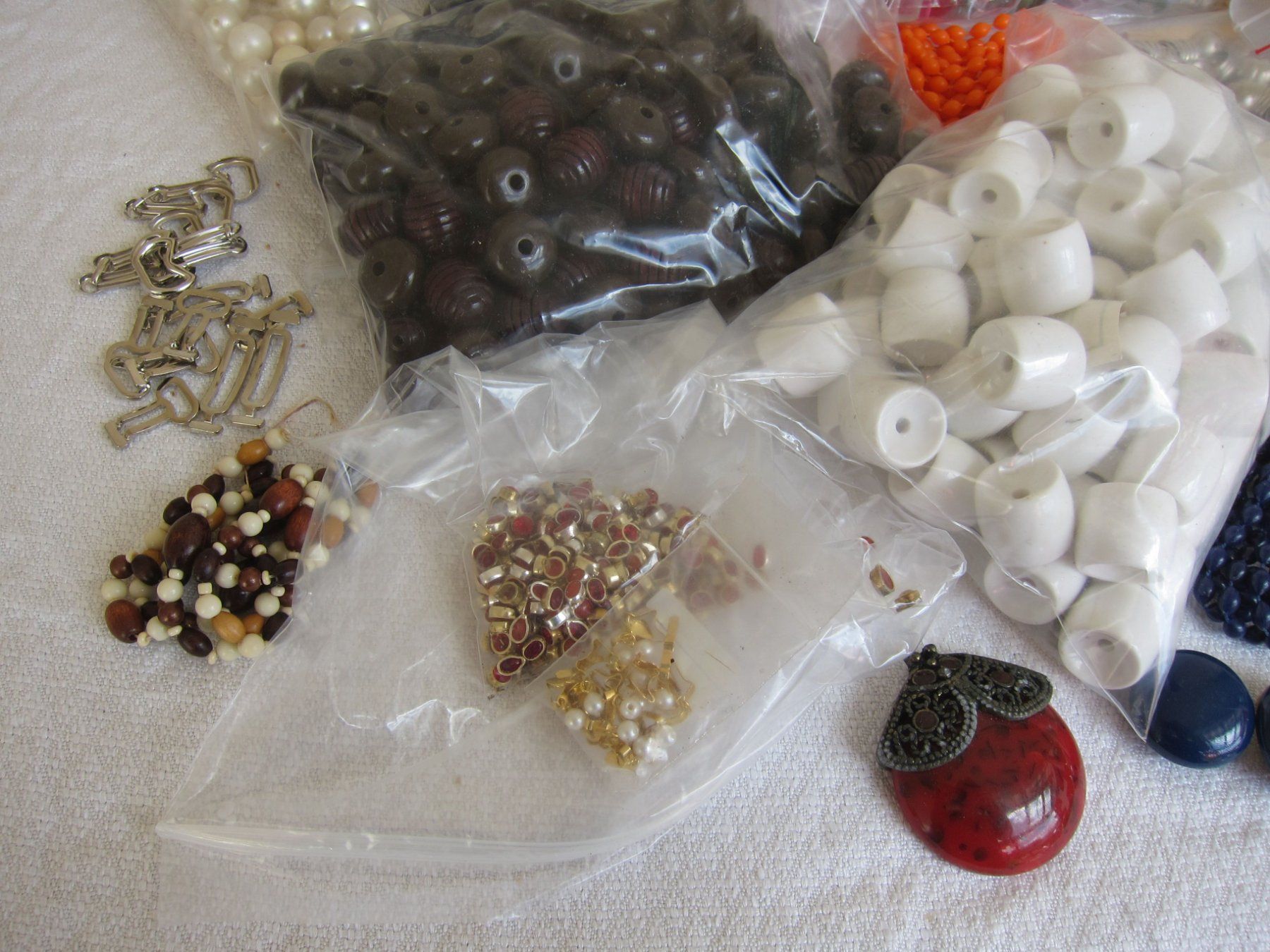 Altri gioielli: Modeschmuck zum basteln – Difettoso da Regensdorf venduto da Eri8057 2