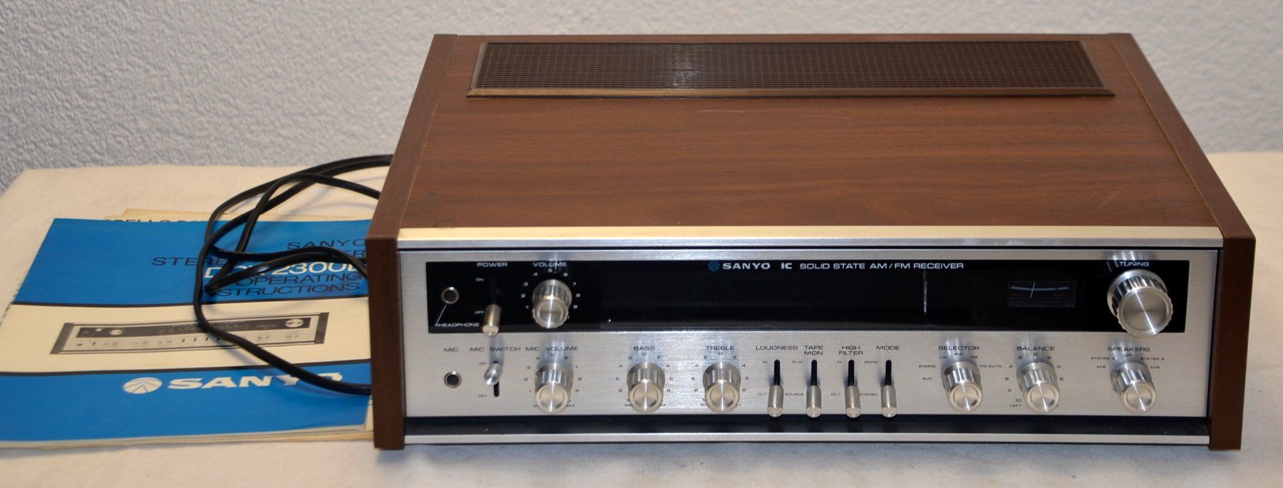 Sanyo Radios: Sanyo DCX-2300L Ampli-Tuner – Gebraucht aus Collonges von arashee 2