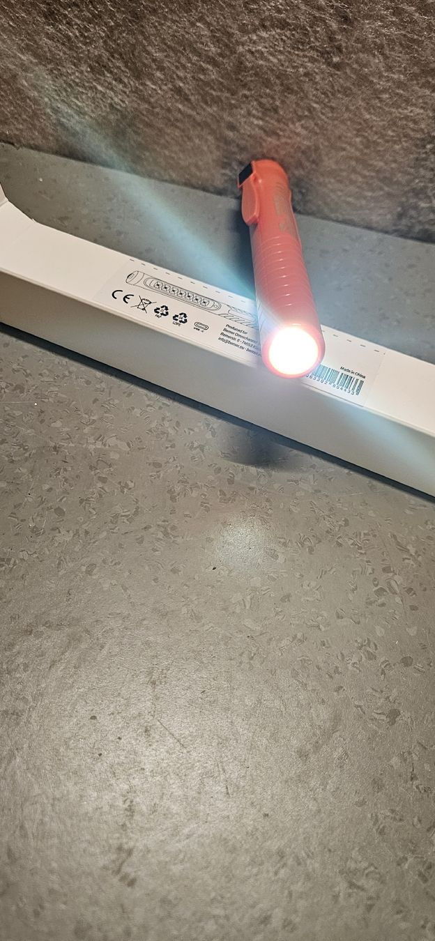 Philips Lampade: Berner Werkstattlampe LED Handleuchte  – Nuovo e nell'imballaggio originale da Baar venduto da Vel...Baar45 3