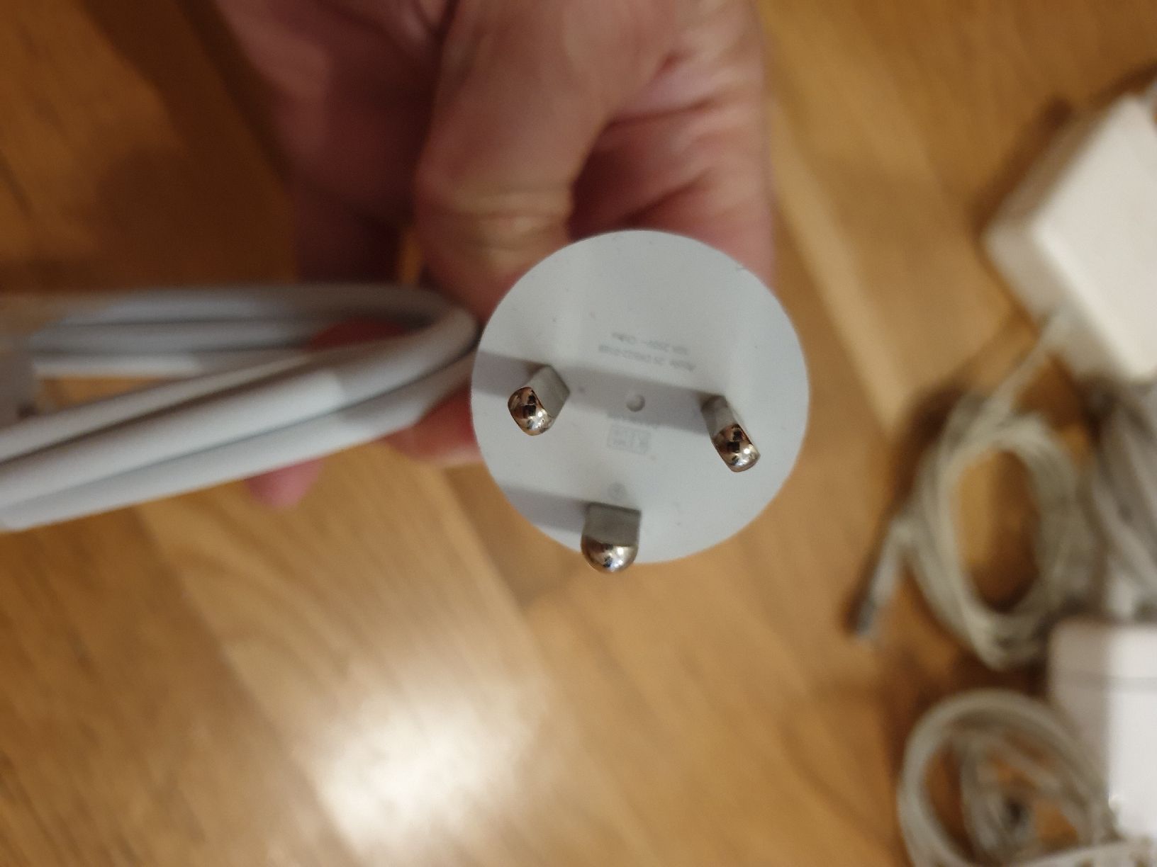 Apple Cavi: Apple MacBook MagSafe Ladekabel 002 – Usato da Ittigen venduto da Ziok187 2