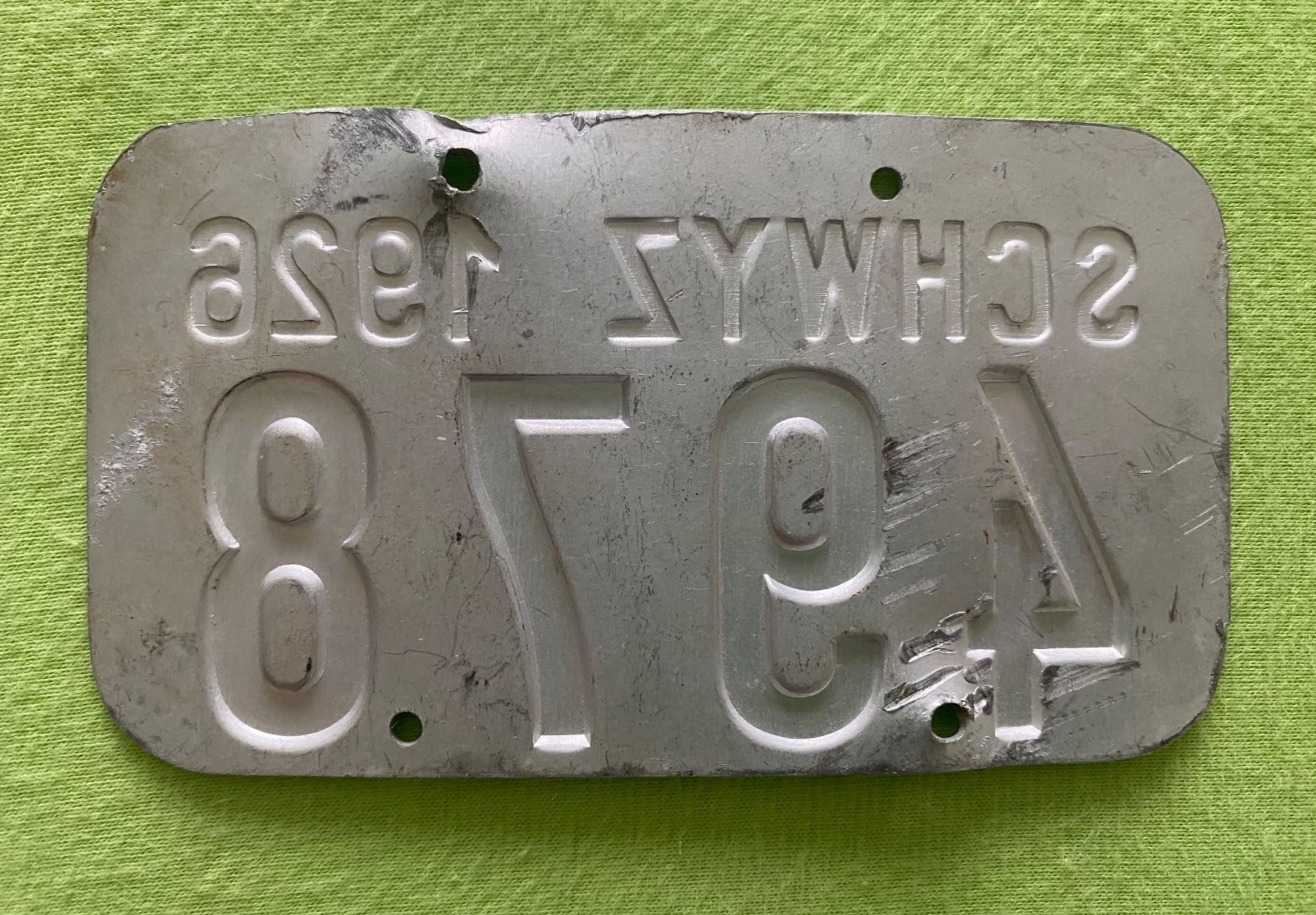 Insegne: Velonummer Schwyz 1926 – Usato da Oberuzwil venduto da Deafgrischa 1