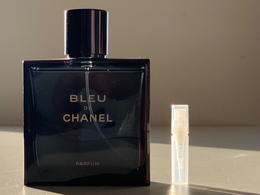 Chanel Profumi & Eau de Toilette: Bleu de Chanel Parfum - 2ml – Usato da Zug venduto da grivis