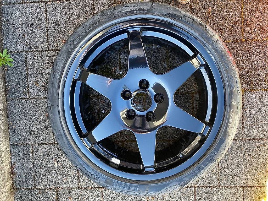 Pneus & Kompletträder: Hirsch Performance Felgen 18" + Pirelli P Zero NeroGT – Gebraucht aus Würenlingen von DerBenutzername