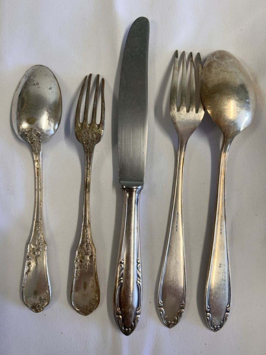 Couverts: Silberbesteck 5 Teile Messer Gabel Löffel versilbert Gebrauc – D'occasion à Kehrsiten par fot_55m5 1