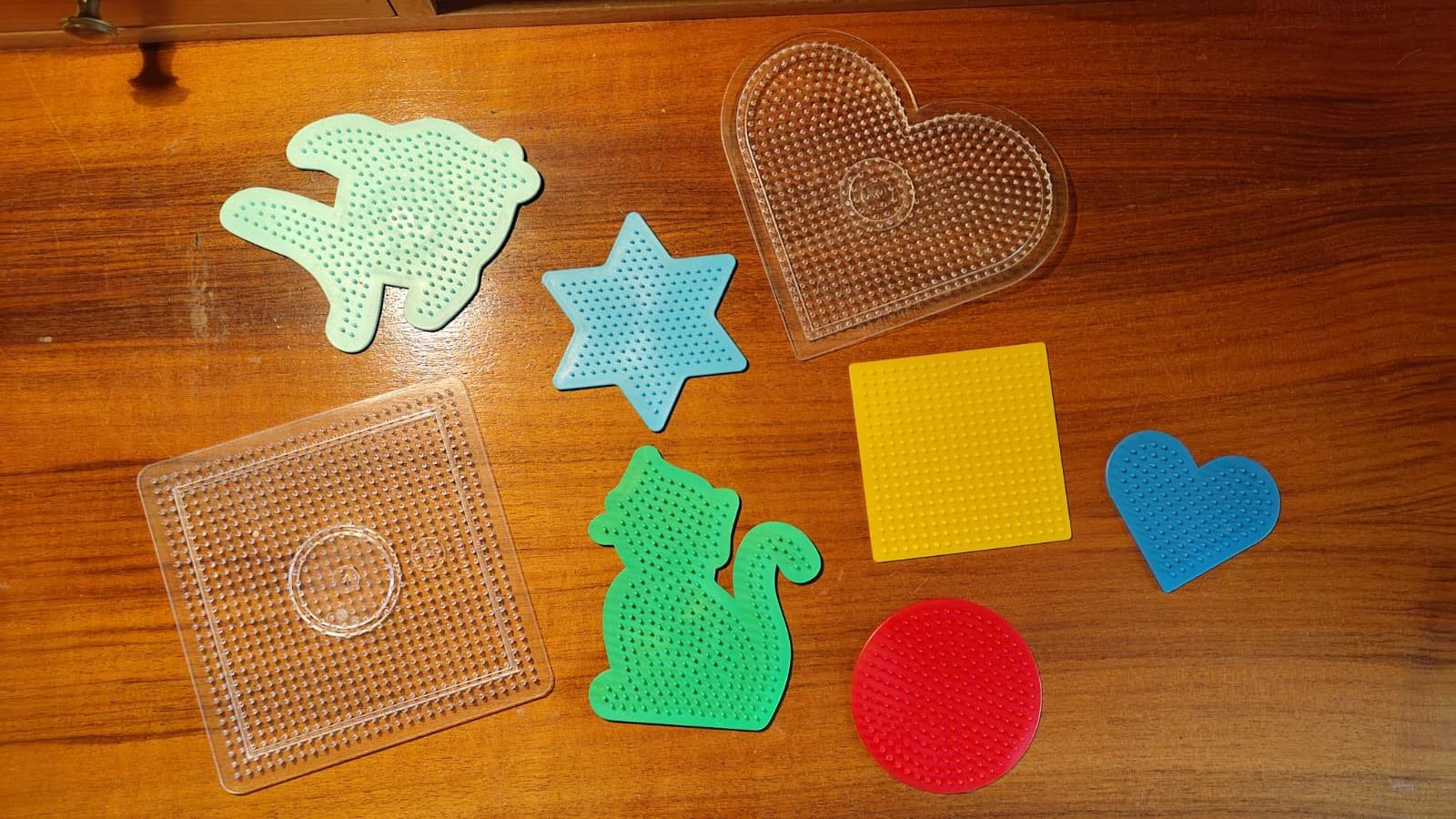 Kits de loisir créatif: Bügelperlen Steckplatten – D'occasion à Unterlangenegg par MagnumGold08