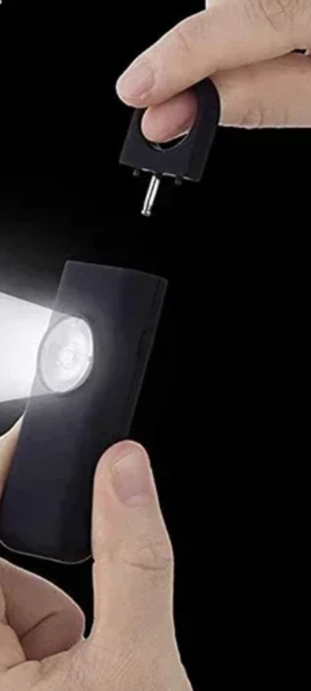 Sistemi d'allarme: Alarme De Poche Anti Agression 130db – Nuovo e nell'imballaggio originale da La Chaux-De-Fonds venduto da titi117suisse 3