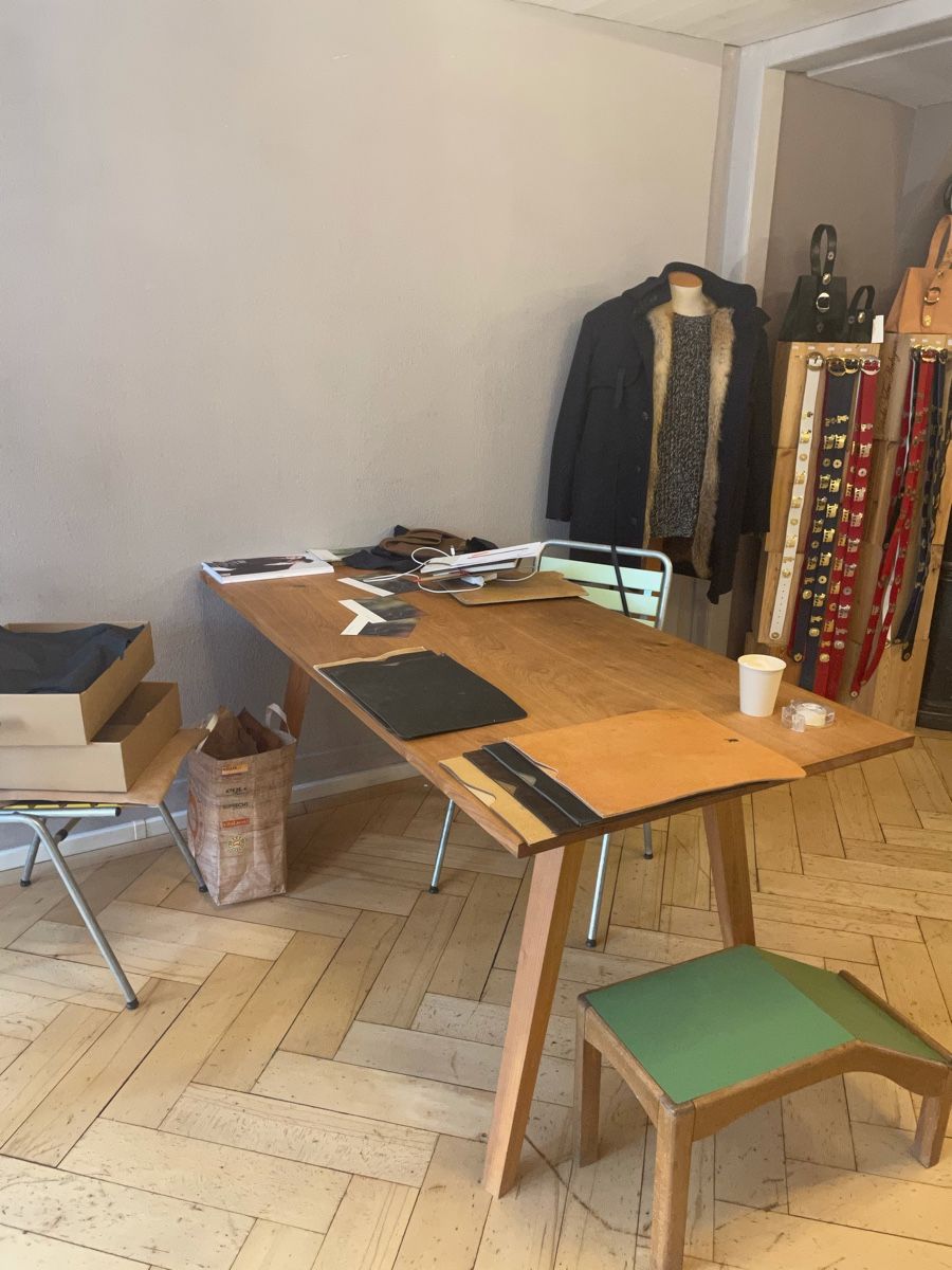 Tische: Tisch aus Kirschholz  – Gebraucht aus Zürich von Mothai 2