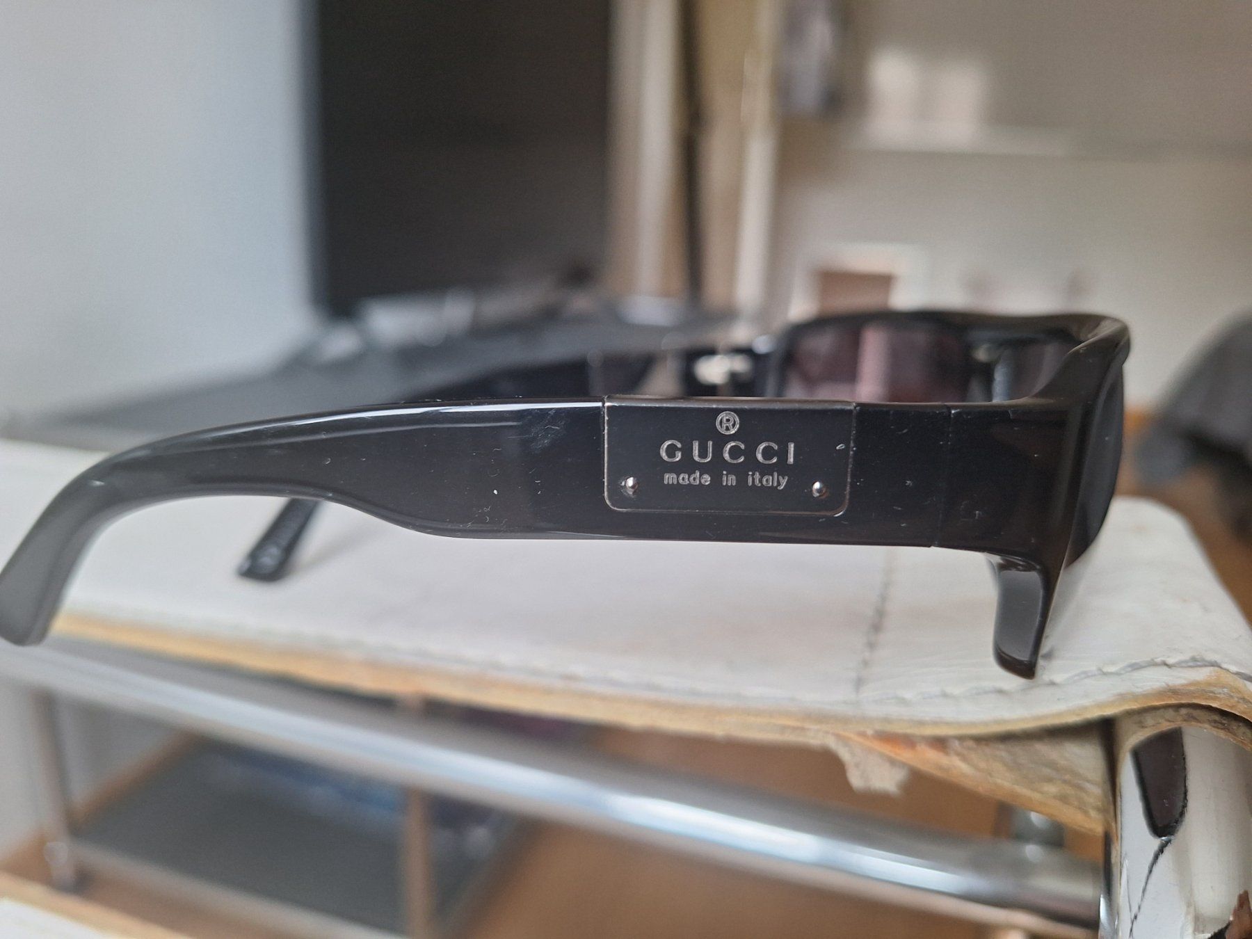 Gucci Occhiali & Lenti: Gucci Sonnenbrille schwarz – Usato da Zug venduto da BibiB 1