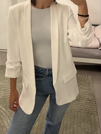 Blazer ZARA blanc élégant Taille M - prix 79.90 CHF  
