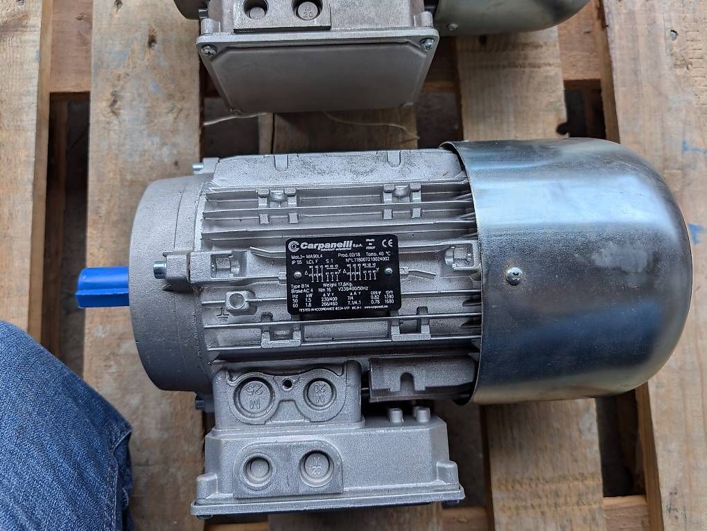 Motori: Motoren Carpanelli  MA90L4 / 1.5kW – Usato da Fraubrunnen venduto da Messer11 2