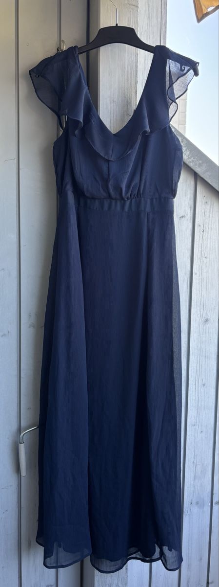Vila Kleider: Abendkleid/Maxikleid von Vila Grösse M – Neu (gemäss Beschreibung) aus Brugg AG von ann_stf7