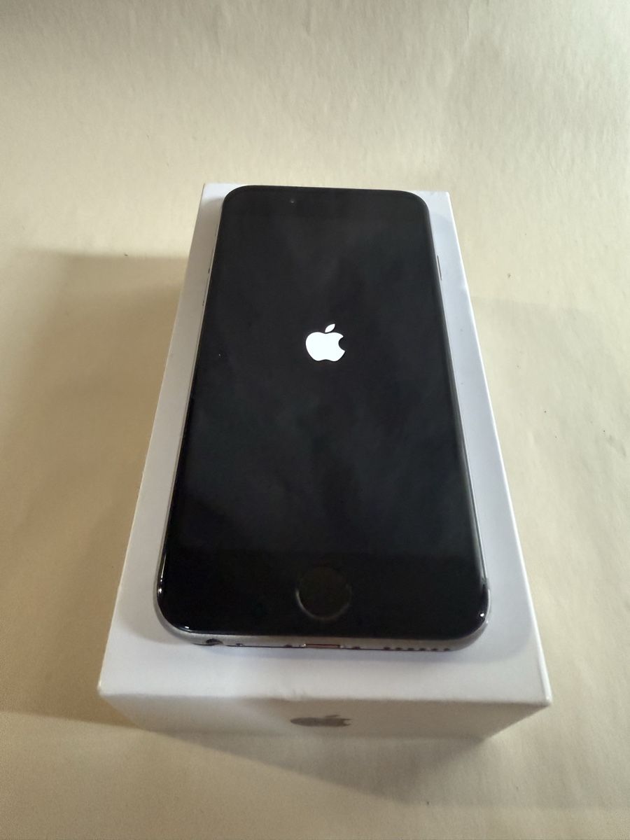 Apple Handys / Smartphones: iPhone 6, 32 GB, Space Grau – Gebraucht aus Winterthur von lea_wml8 1