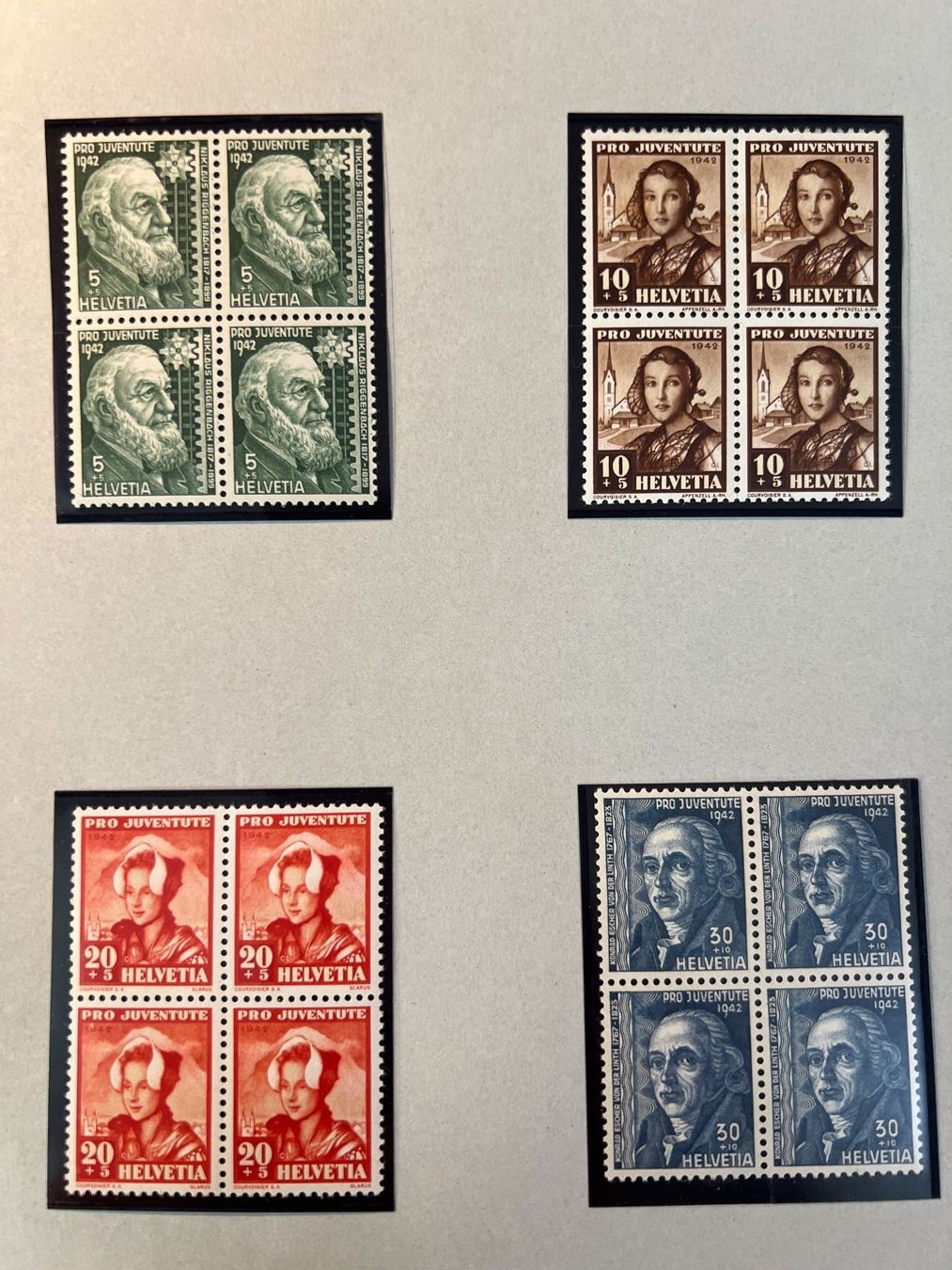 Tutti i francobolli: Pro Juventute, 1939 bis 1948, Vierblock, postfrisch – Usato da Oberhasli venduto da Sicurezza 3
